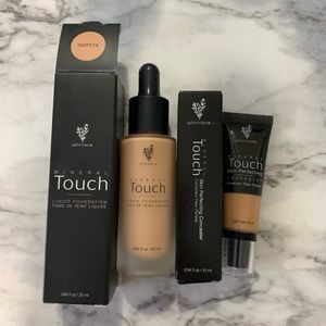 Younique Foundation and Concealer